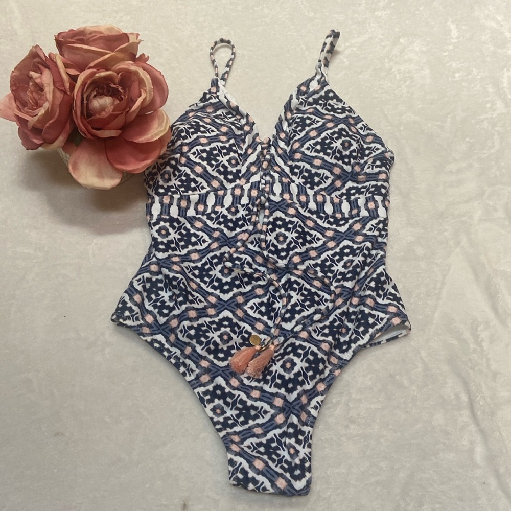 JESSICA SIMPSON NWT Size S One Piece Bathing Suit